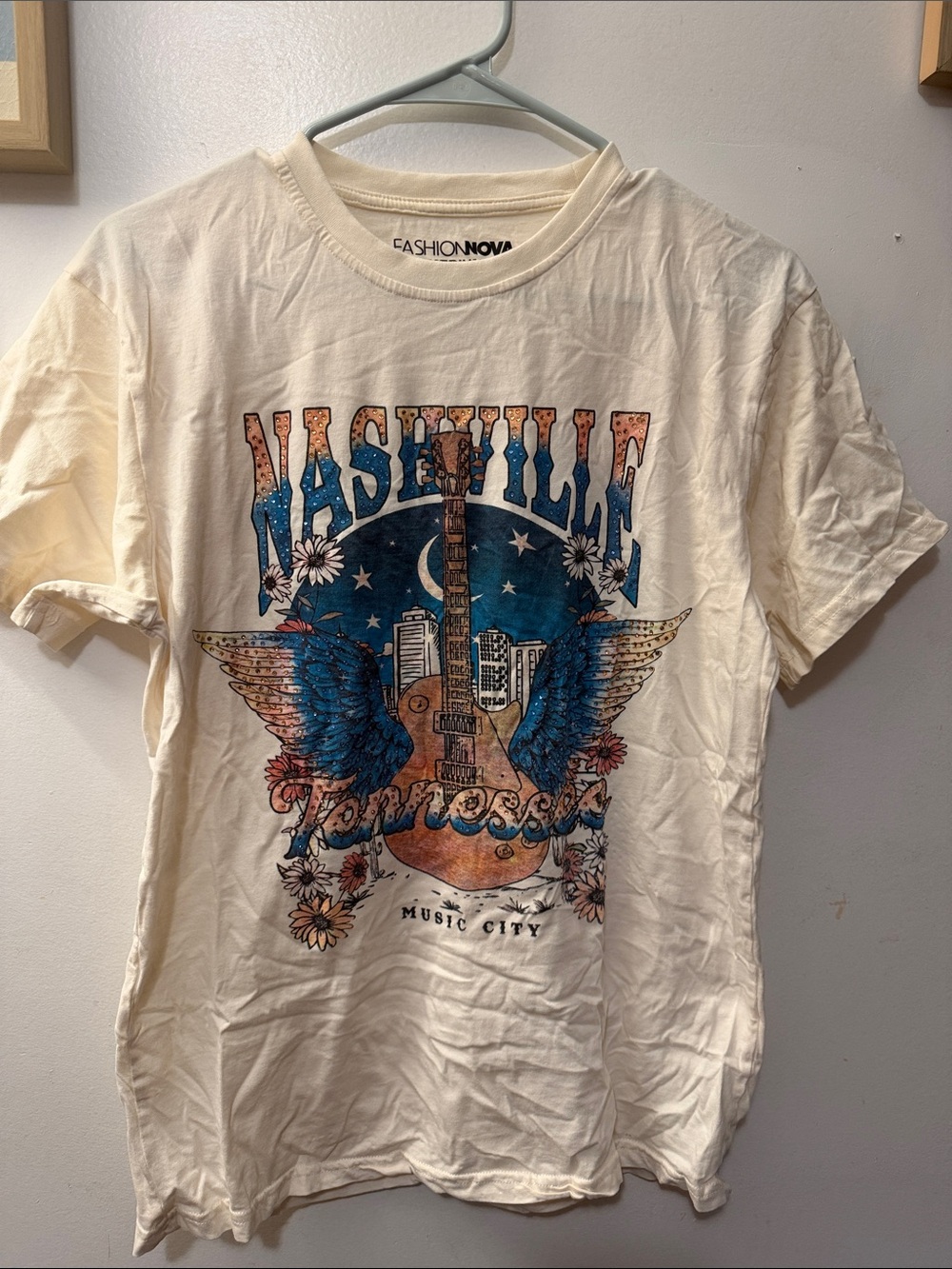 Fashion Nova Women’s Nashville Tennessee Graphic Tee - Cream with Blue & Brown